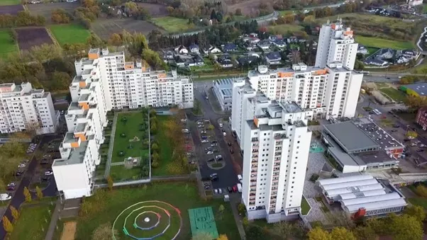 Zawory i rozdzielacze Ferro w budynkach wielorodzinnych