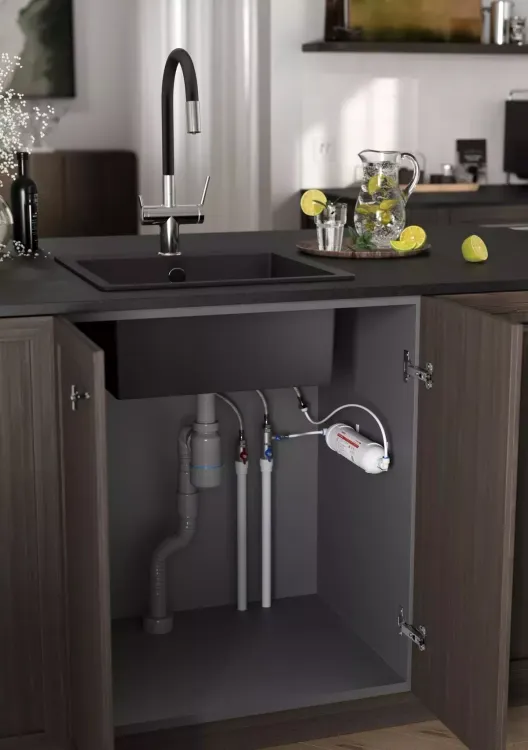 System filtrujący FILTRATA pod zlewem z baterią do wody filtrowanej